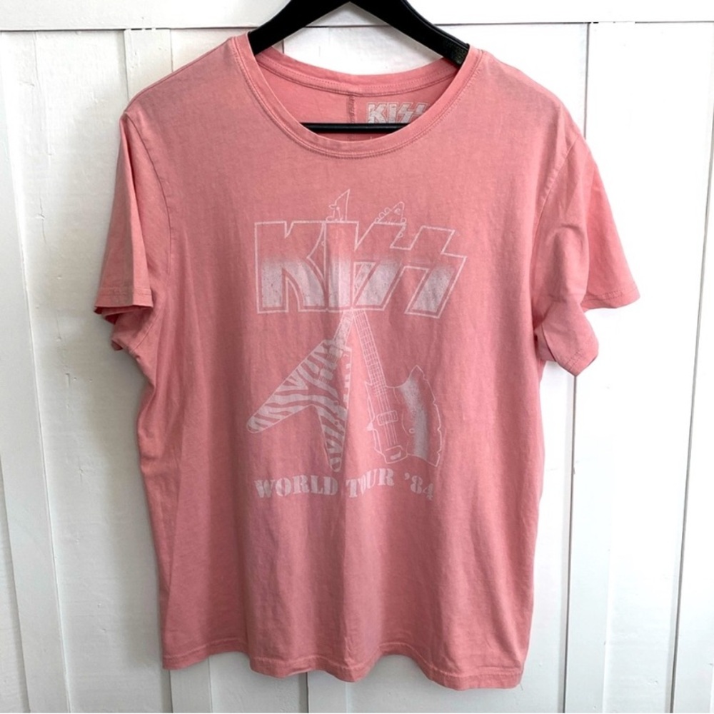 Kiss Pink Graphic Tee